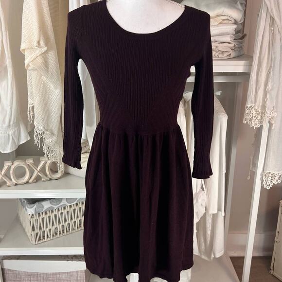 American Eagle Sweater Dress. Small.  Eggplant Purple. Soft lightweight  #0633 - Picture 1 of 7